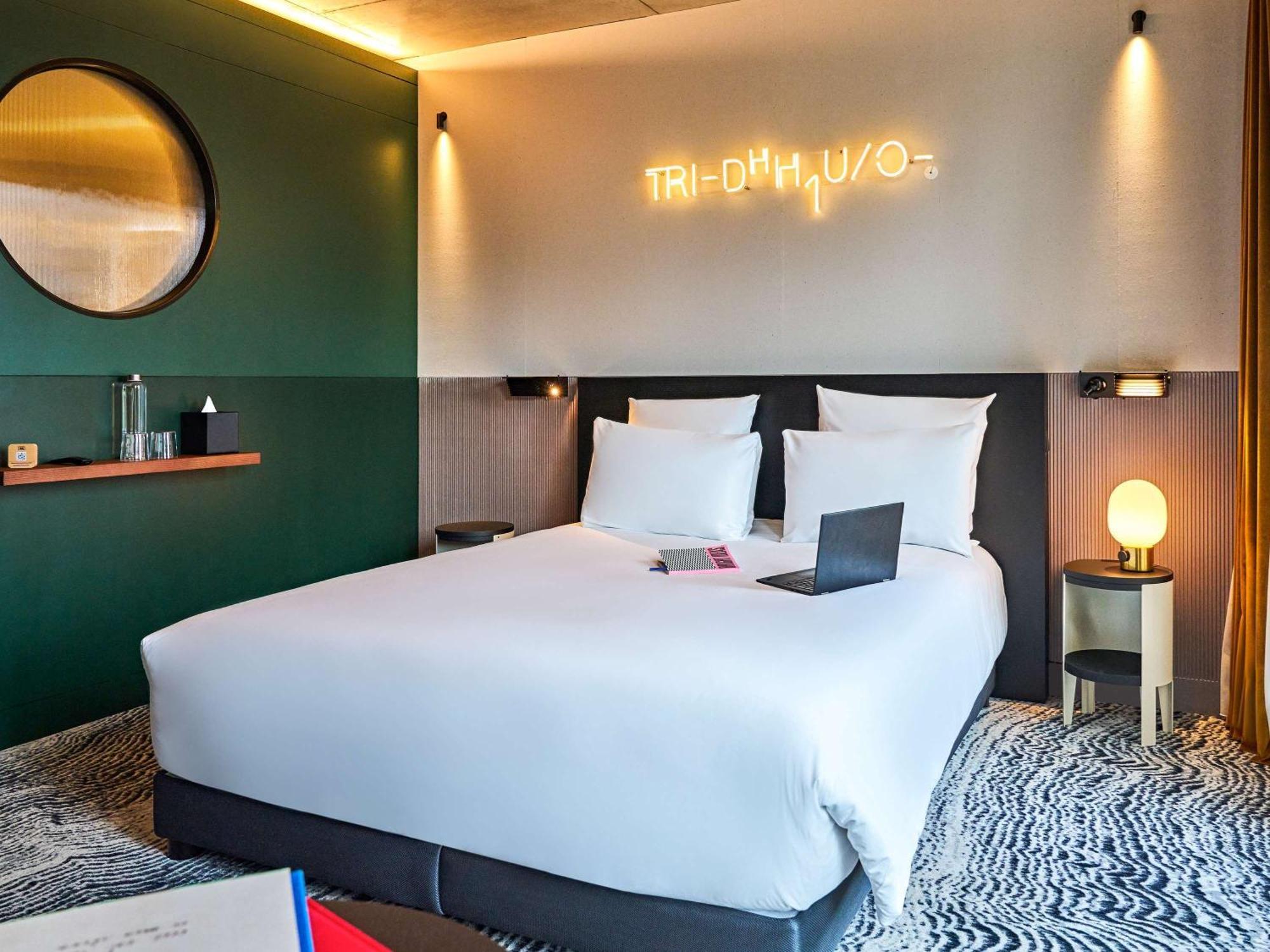 Tribe Paris Clichy Hotel Ngoại thất bức ảnh