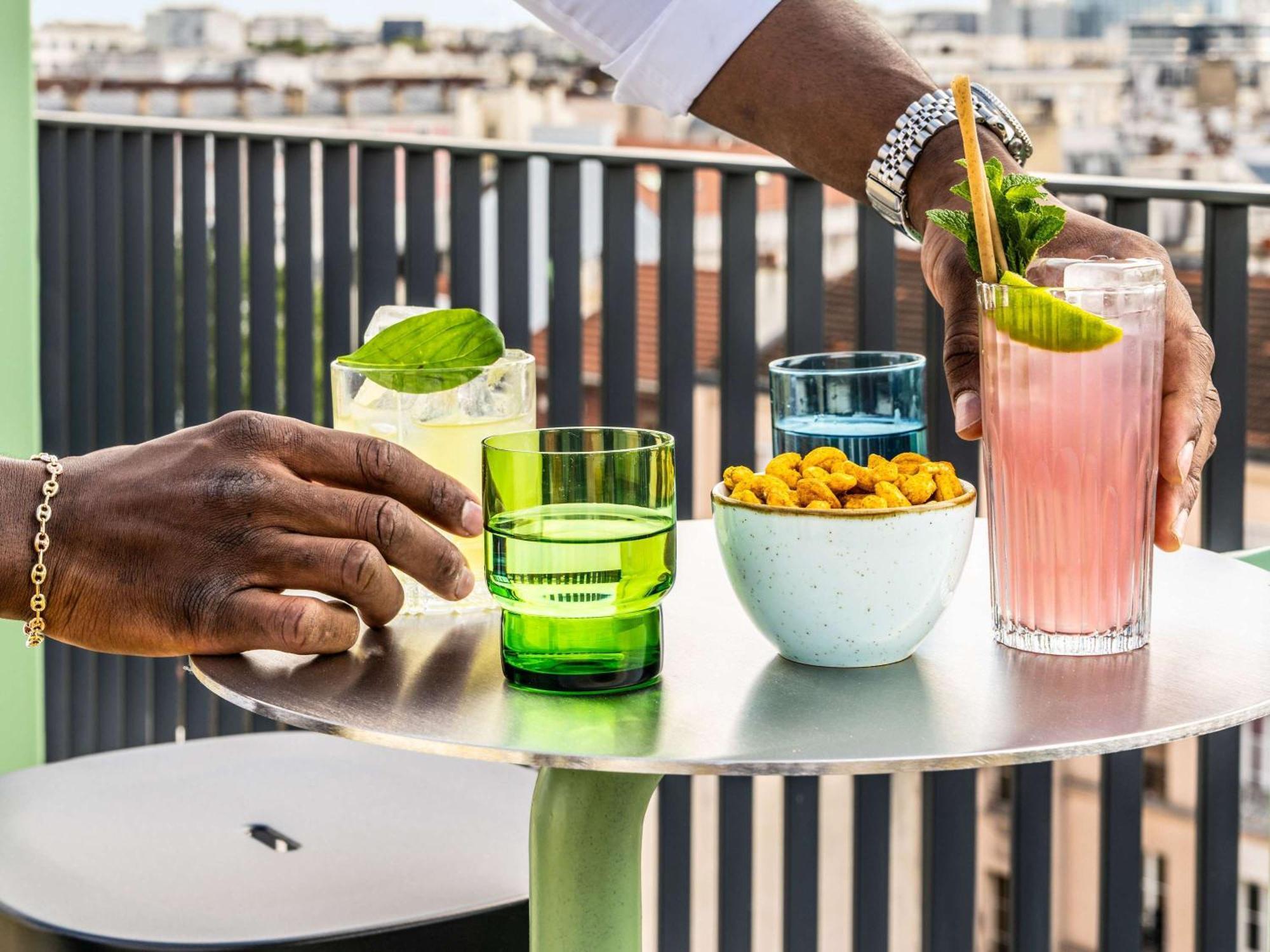 Tribe Paris Clichy Hotel Ngoại thất bức ảnh