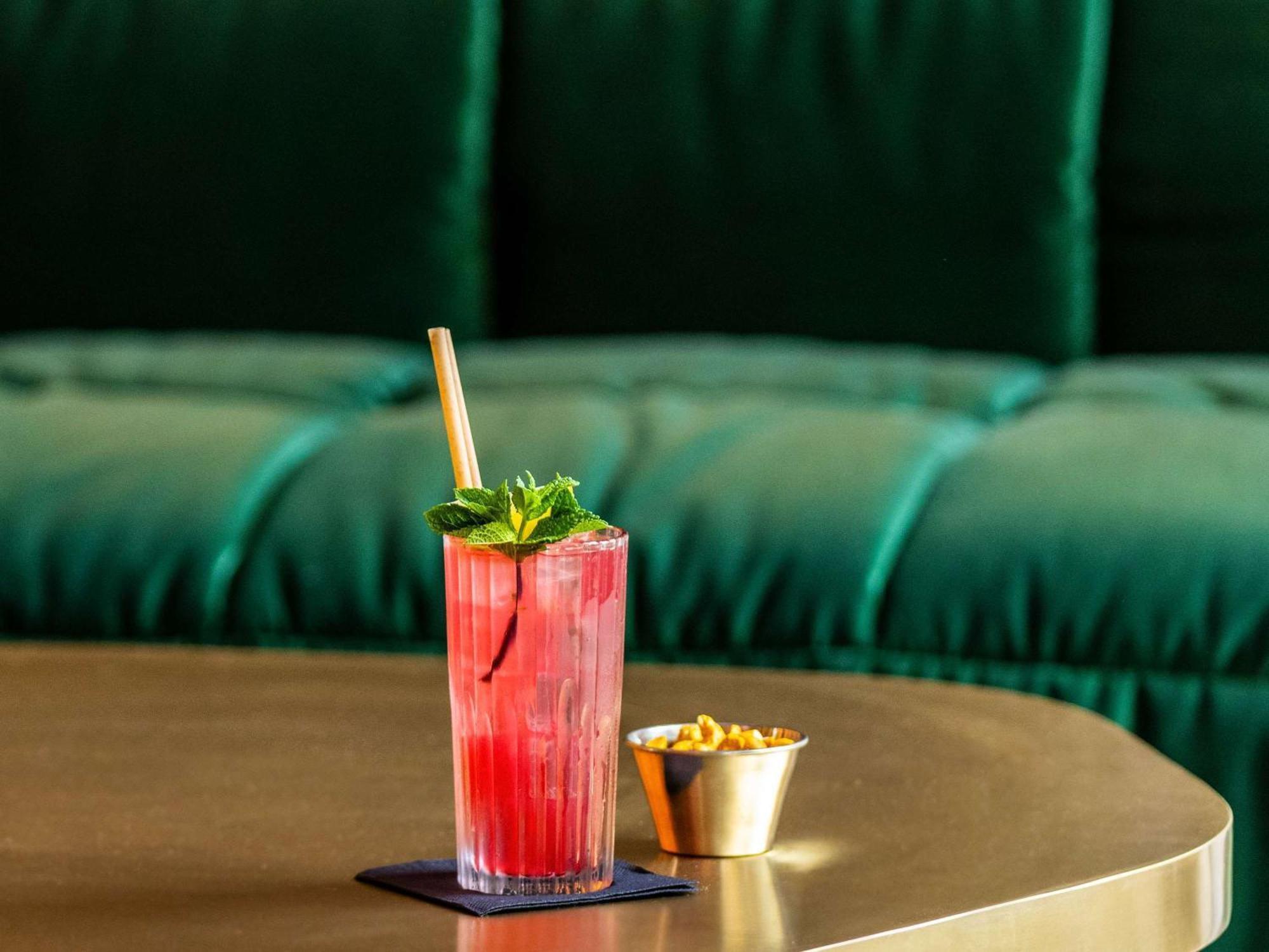 Tribe Paris Clichy Hotel Ngoại thất bức ảnh